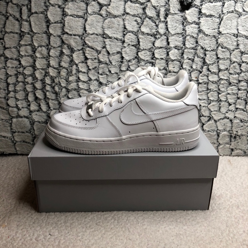 Nike AF1 triple white